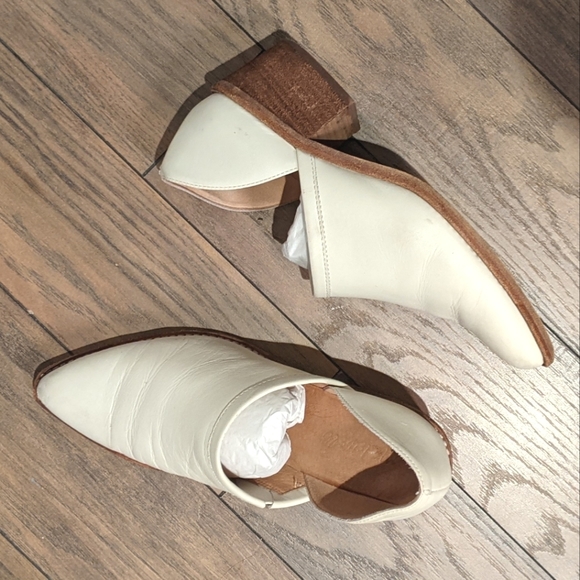 SOLD - Madewell Brady Bootie - Size 8 - Picture 3 of 5